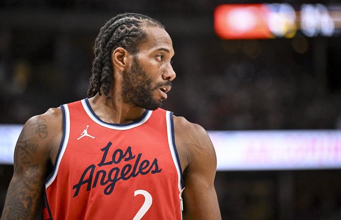 半岛体育入口-快船和伦纳德阴阳合同新证据，联盟球队要求严惩，萧华如何做？