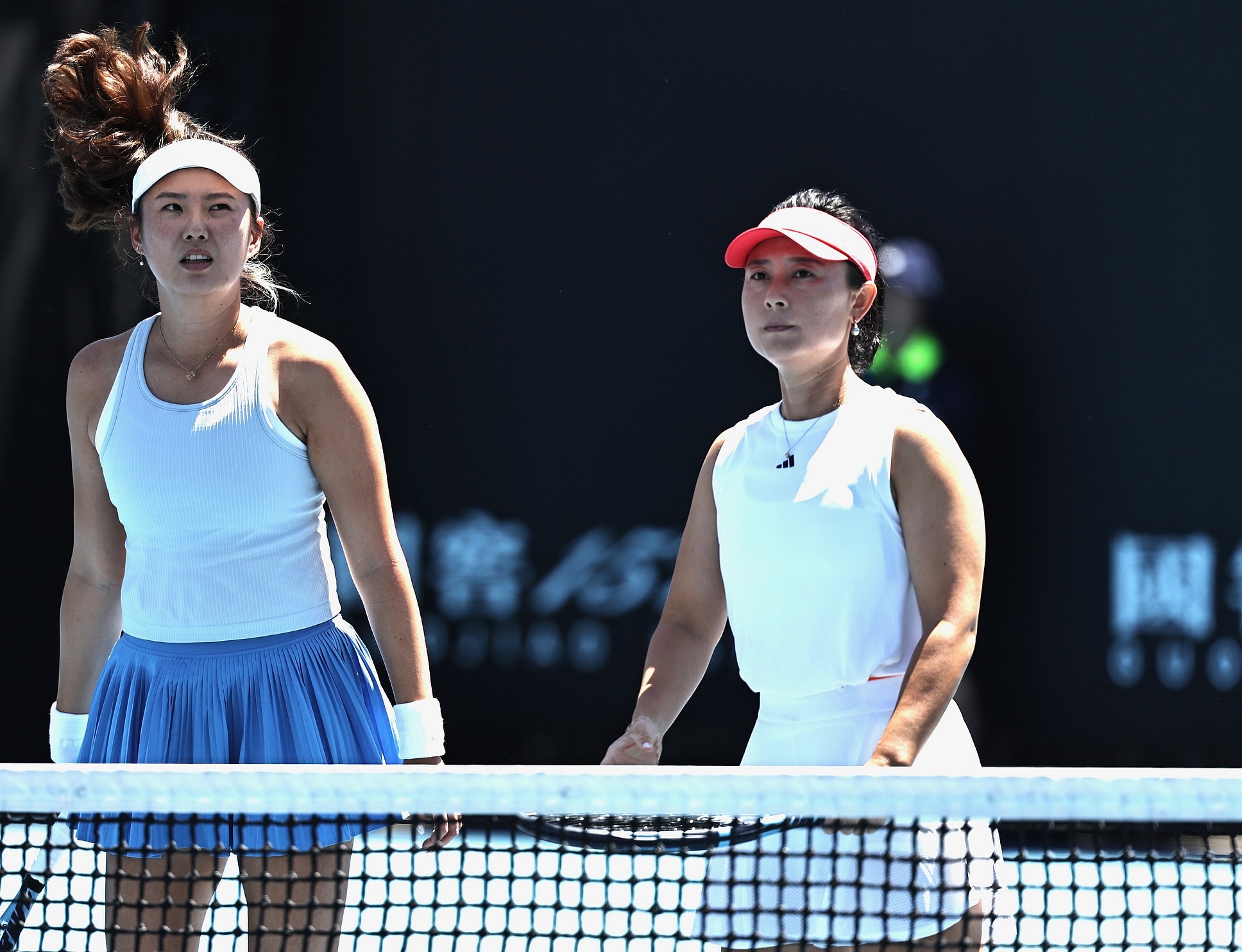 半岛体育登录-徐一璠/杨钊煊不敌头号种子 无缘澳网女双16强