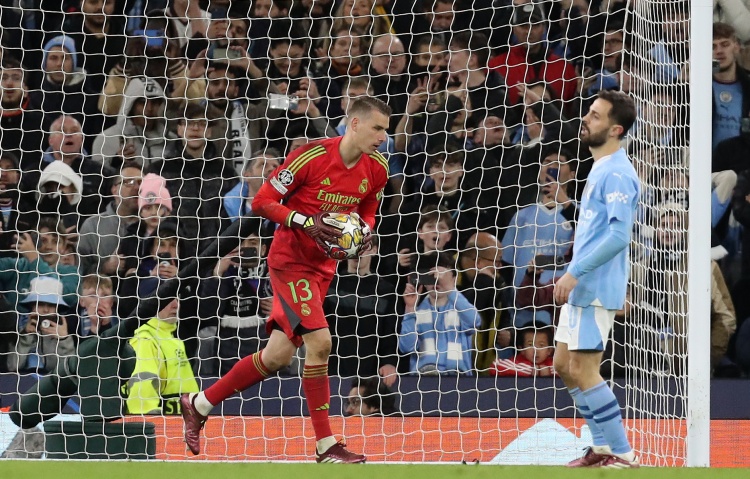 半岛体育-意媒：签维卡里奥的价格被认为过高，国米也在考虑卢宁等人选